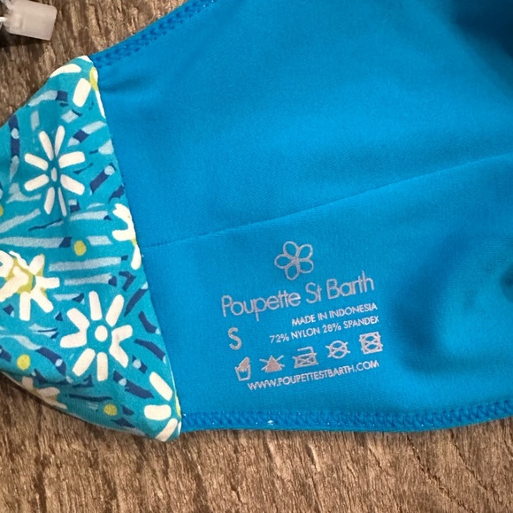 Poupette St. Barth Bandeau Bikini Top in Blue Daisy. - Picture 4 of 6